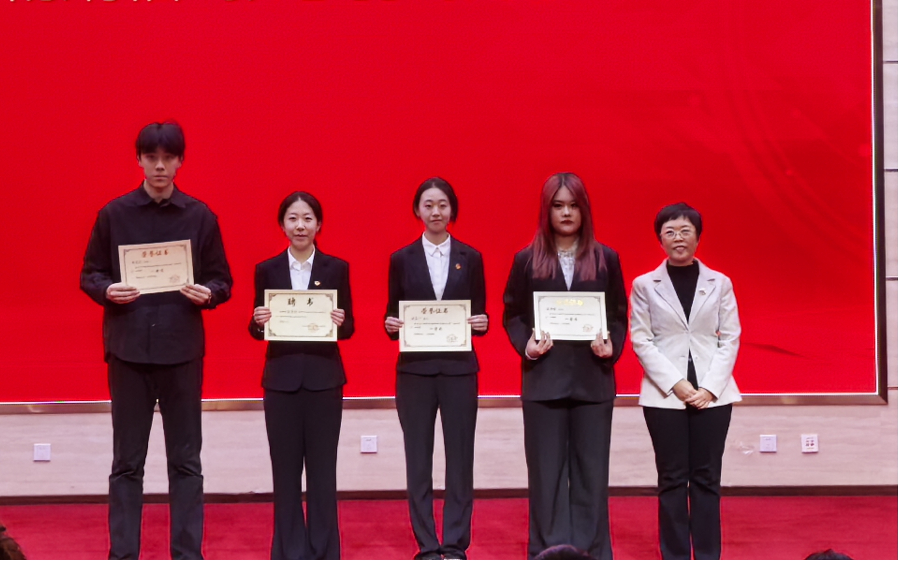 頒獎合影 1.jpg